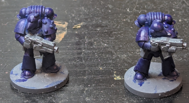 Crimson Fists with gunmetal bolter casing